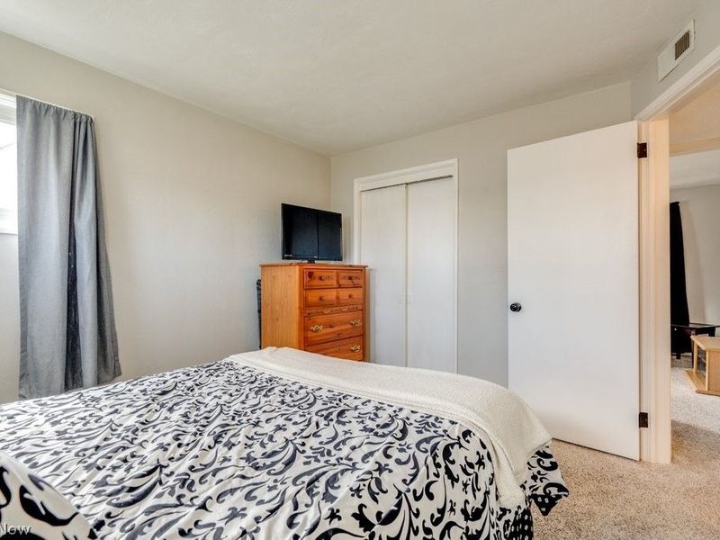 2331 Larchdale Drive , Cuyahoga Falls, OH 44221 Photo 19