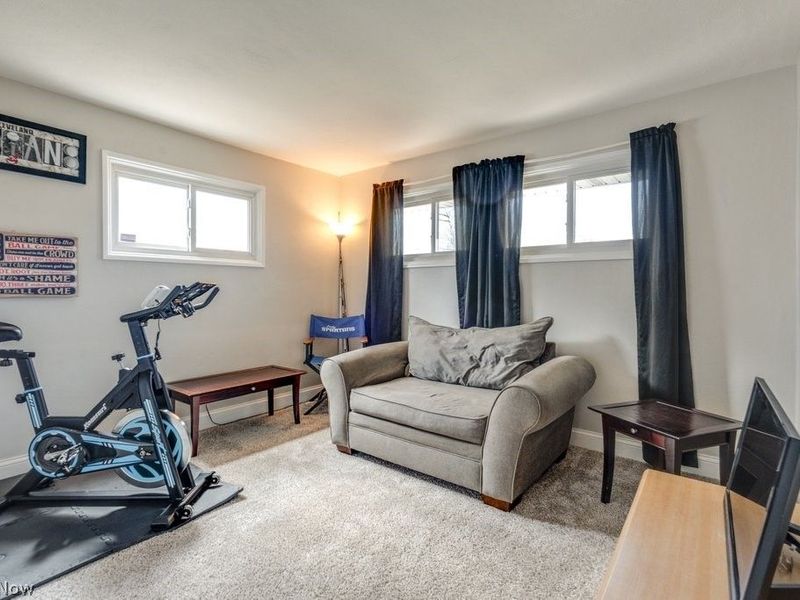 2331 Larchdale Drive , Cuyahoga Falls, OH 44221 Photo 20