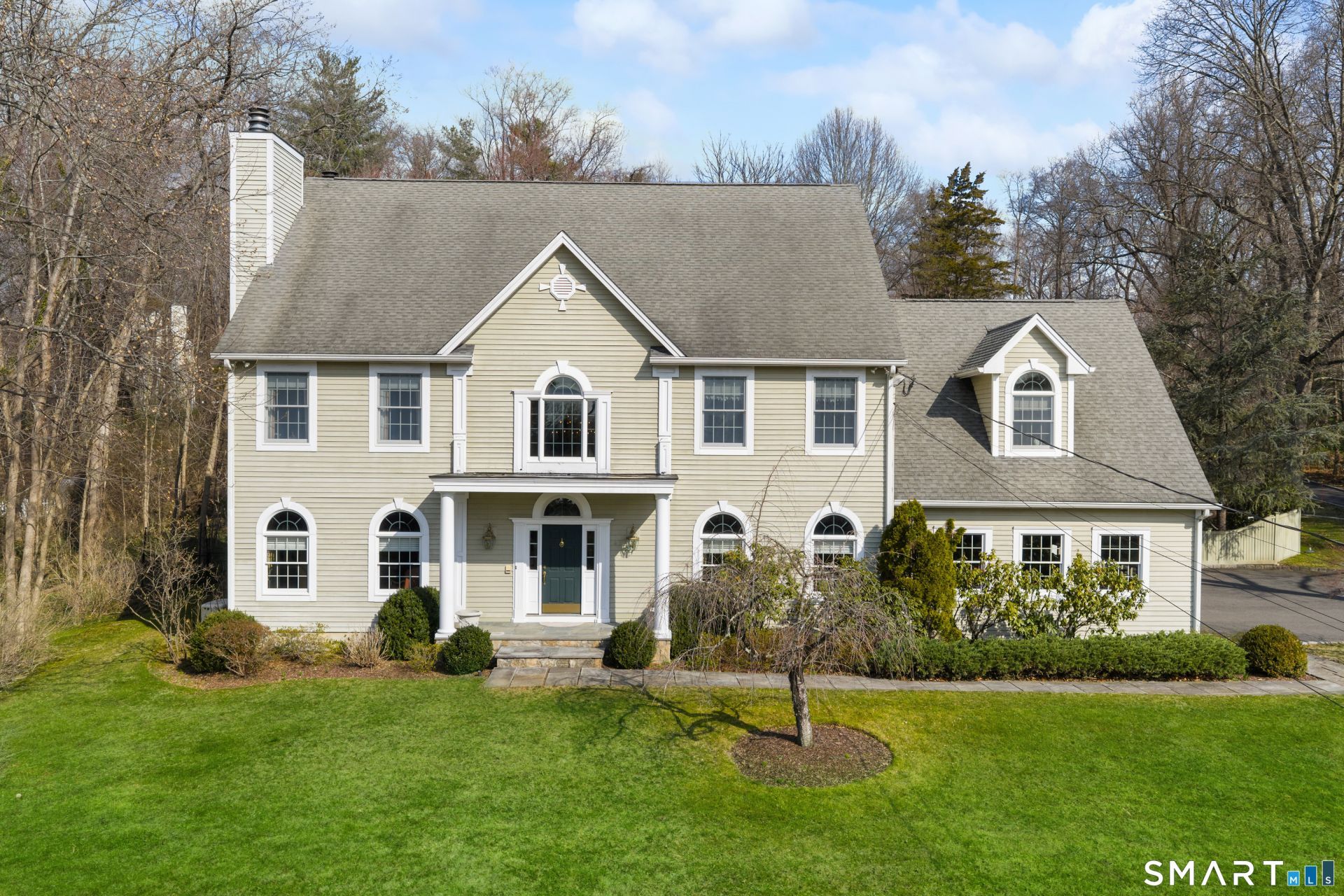 42 Dogwood, Stamford, CT 06903 Main Photo