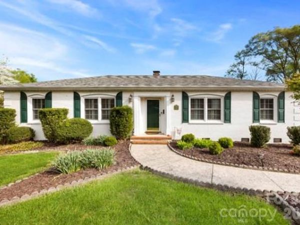 112 Brook Lane , Mount Holly, NC 28120