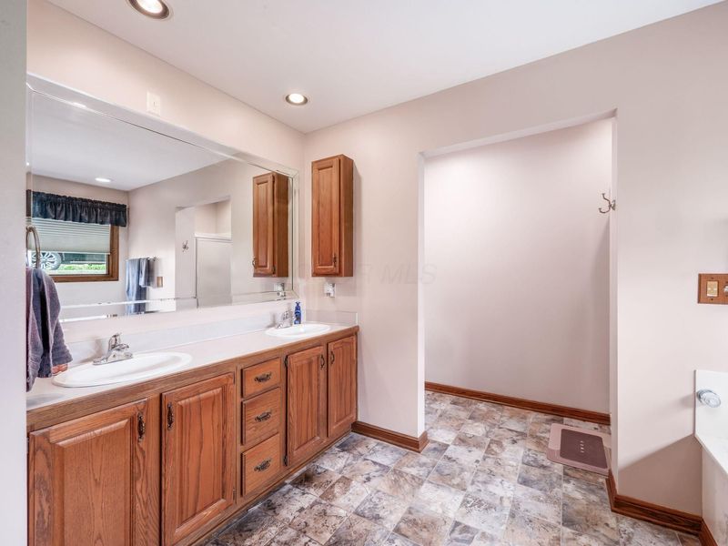 13355 Waterton Drive, Pickerington, OH 43147 Photo 35