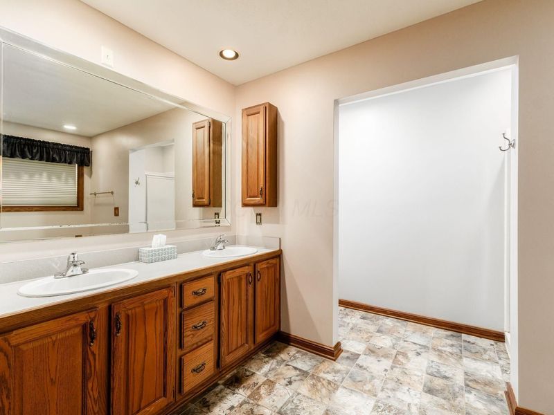 13355 Waterton Drive, Pickerington, OH 43147 Photo 40