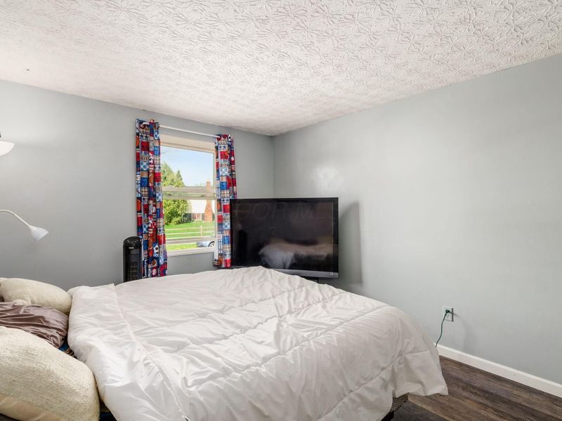 580 Evergreen Terrace , Columbus, OH 43228 Photo 21