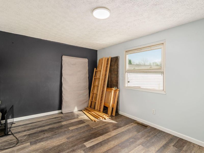 580 Evergreen Terrace , Columbus, OH 43228 Photo 23