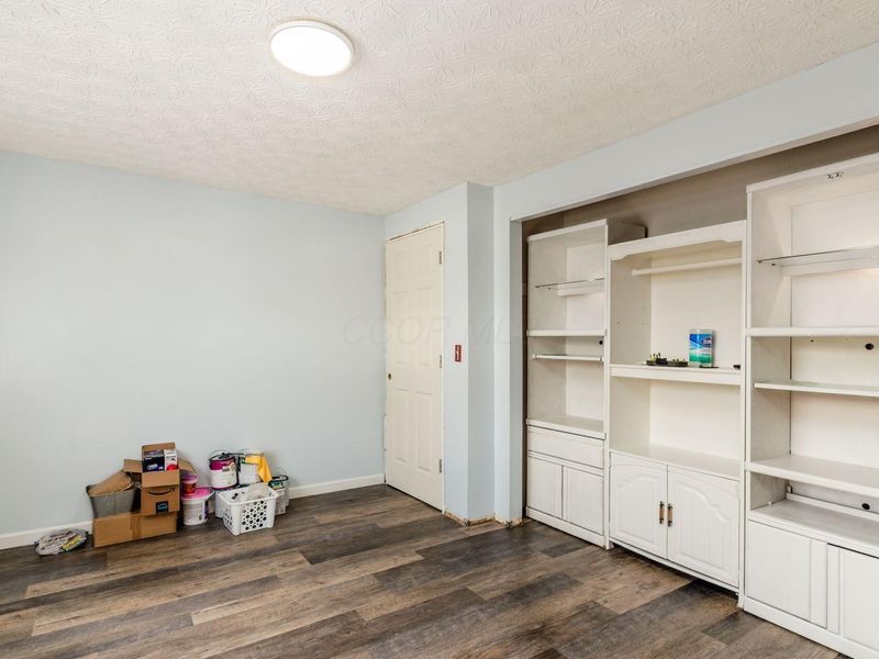 580 Evergreen Terrace , Columbus, OH 43228 Photo 24