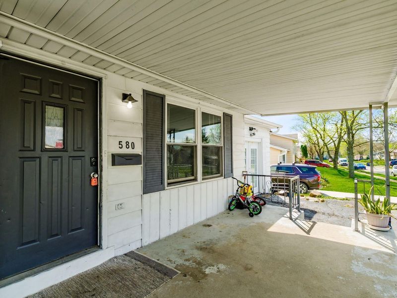 580 Evergreen Terrace , Columbus, OH 43228 Photo 4