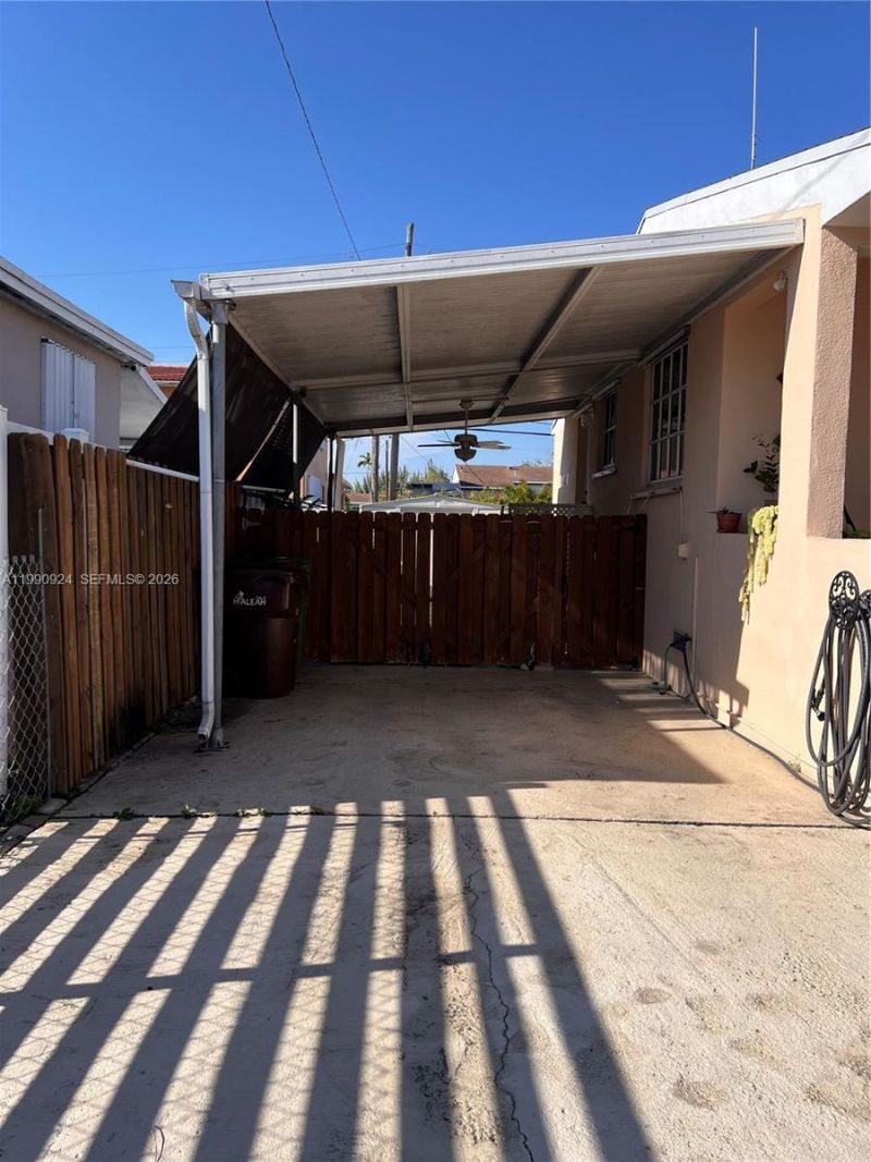 151 W 63rd St, Hialeah, FL 33012 Photo