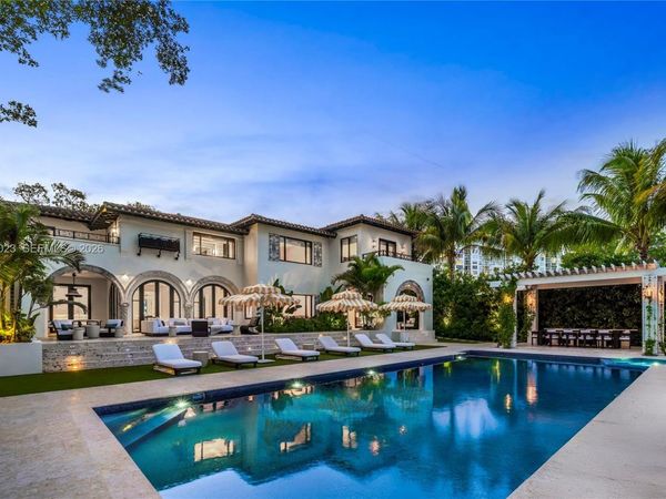 3681 Flamingo Dr , Miami Beach, FL 33140