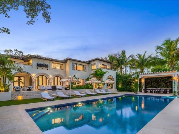 3681 Flamingo Dr , Miami Beach, FL 33140