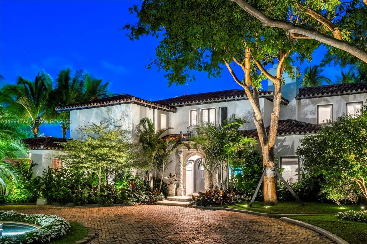 3681 Flamingo Dr , Miami Beach, FL 33140 Photo