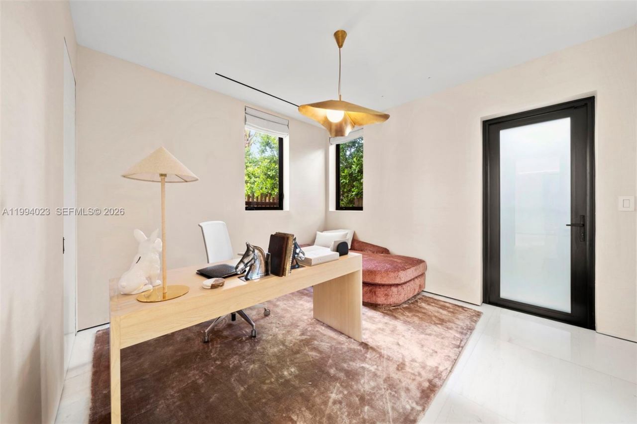 3681 Flamingo Dr , Miami Beach, FL 33140 Photo