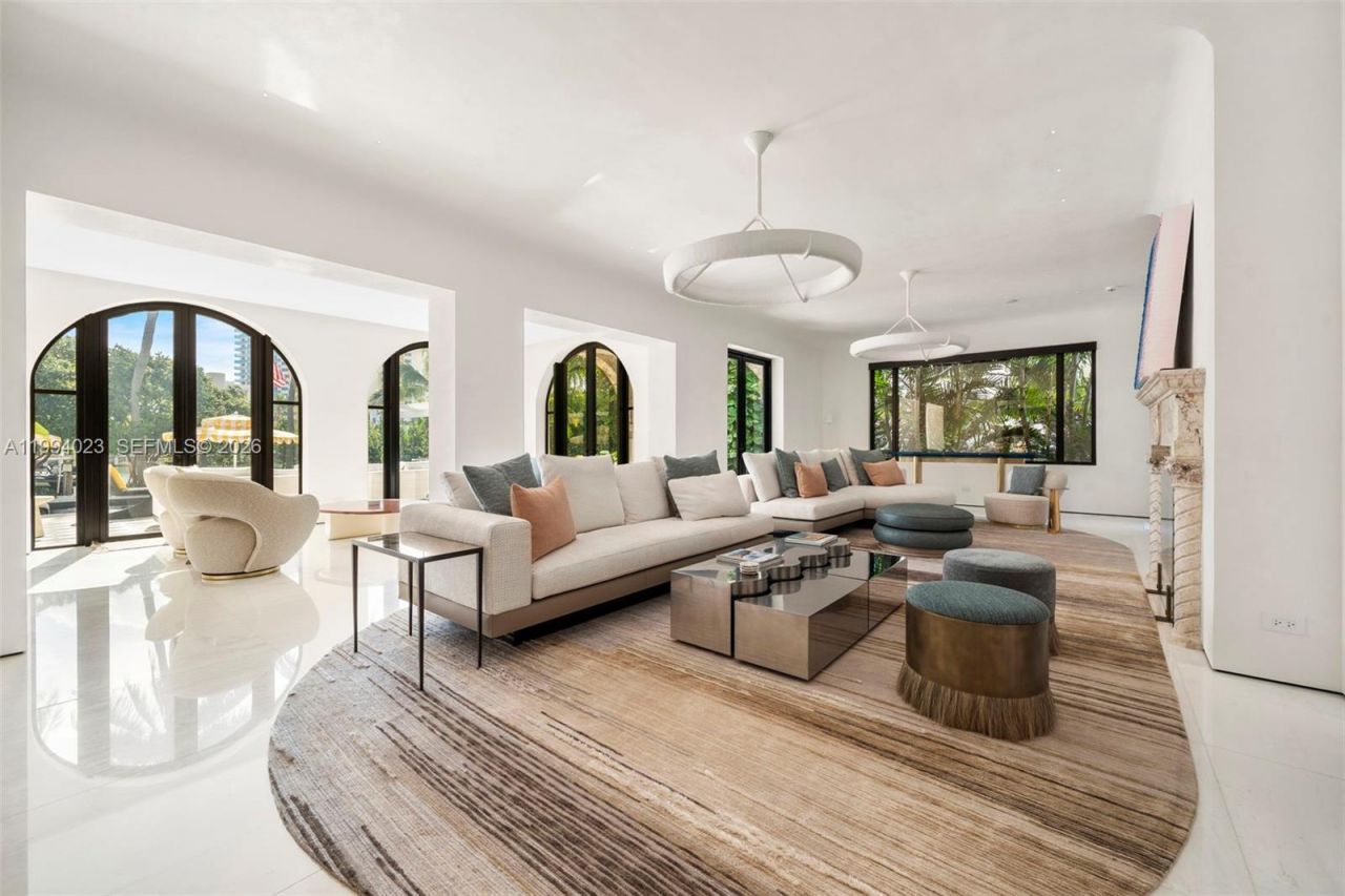 3681 Flamingo Dr , Miami Beach, FL 33140 Photo