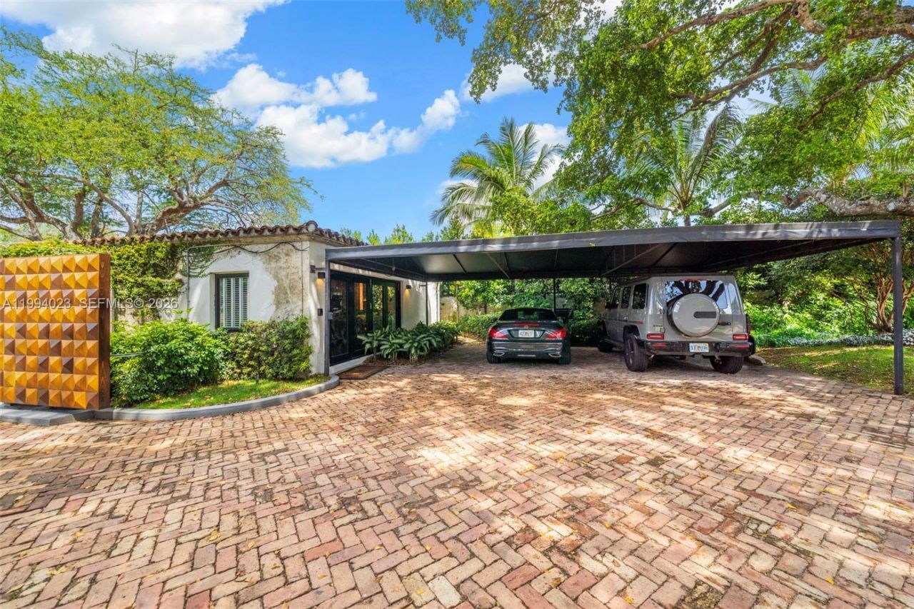 3681 Flamingo Dr , Miami Beach, FL 33140 Photo