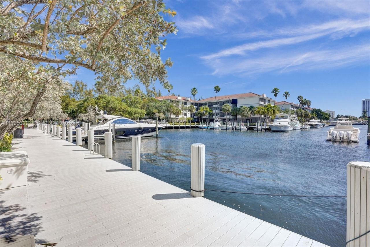 3200 N Port Royale Dr N, Unit 1209, Fort Lauderdale, FL 33308 Photo