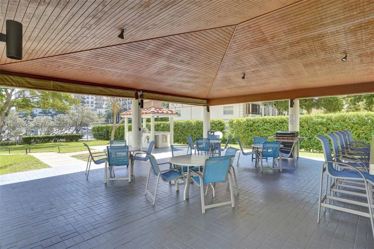 3200 N Port Royale Dr N, Unit 1209, Fort Lauderdale, FL 33308 Photo