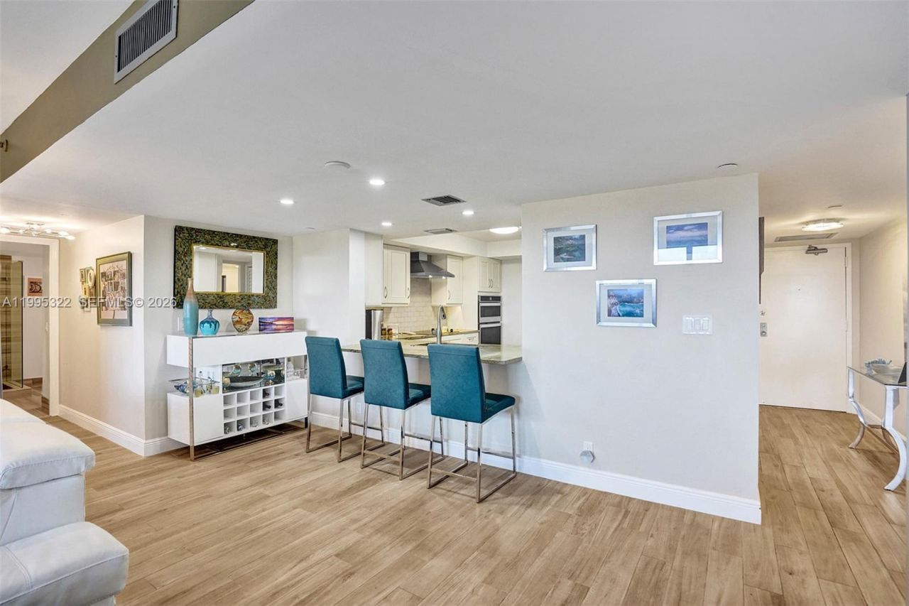 3200 N Port Royale Dr N, Unit 1209, Fort Lauderdale, FL 33308 Photo