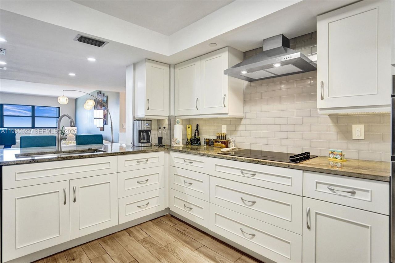 3200 N Port Royale Dr N, Unit 1209, Fort Lauderdale, FL 33308 Photo