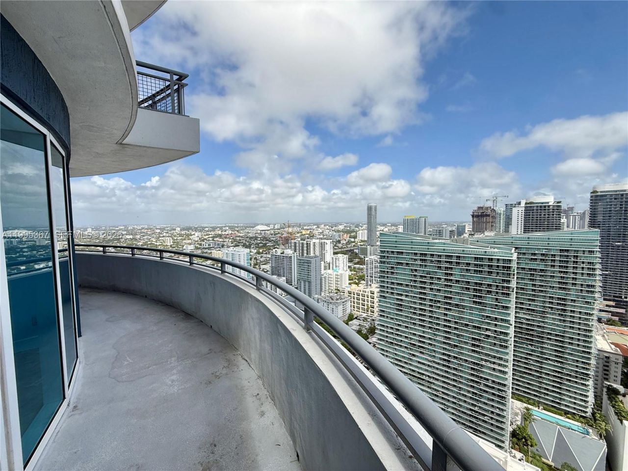 60 SW 13th St , Unit 4018, Miami, FL 33130 Photo