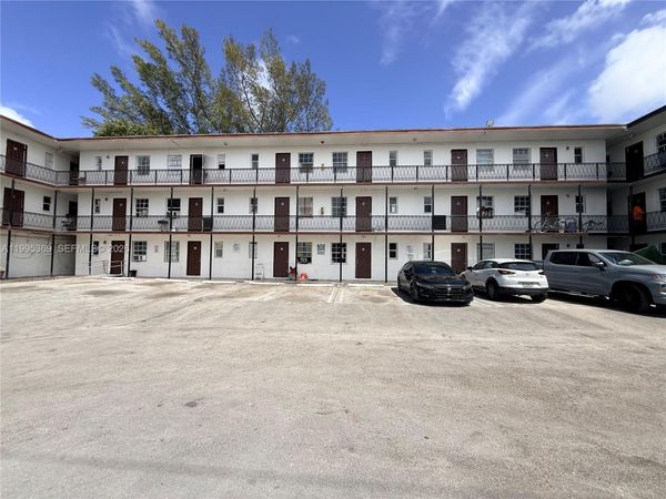 7001 NW 15th Ave, Unit 18, Miami, FL 33147