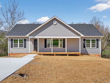 254 LOCUSTDALE LOOP, SHENANDOAH, VA 22849