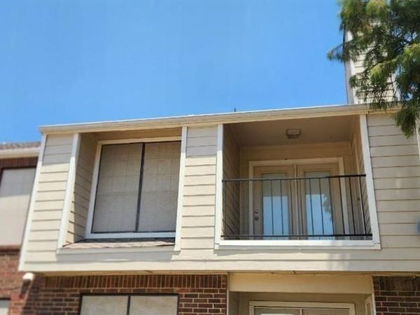 5706 Marvin Loving Drive, Unit 207, Garland, TX 75043