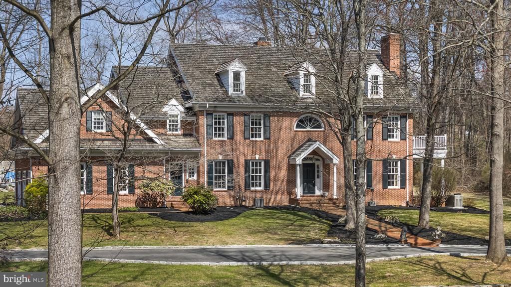 21 BASSETT HUNT LANE, GLENMOORE, PA 19343