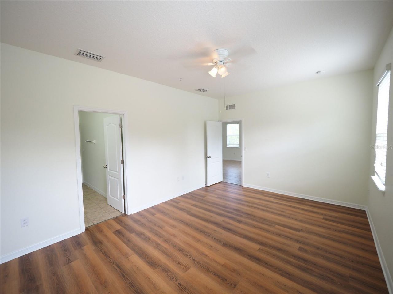 8140 Enclave Way , Unit 101, Sarasota, FL 34243 Photo