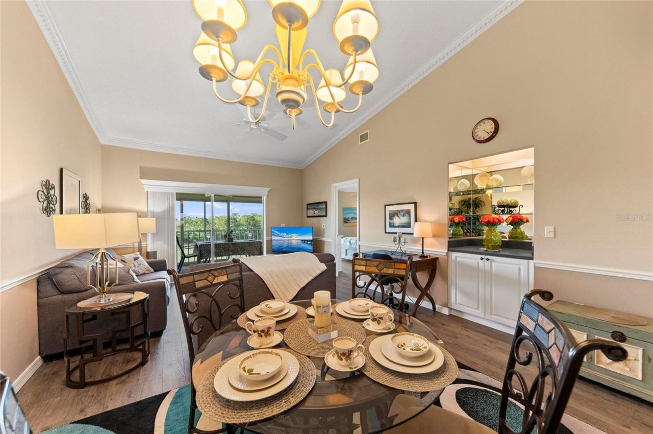 9610 Club South Circle , Unit 4306, Sarasota, FL 34238 Photo