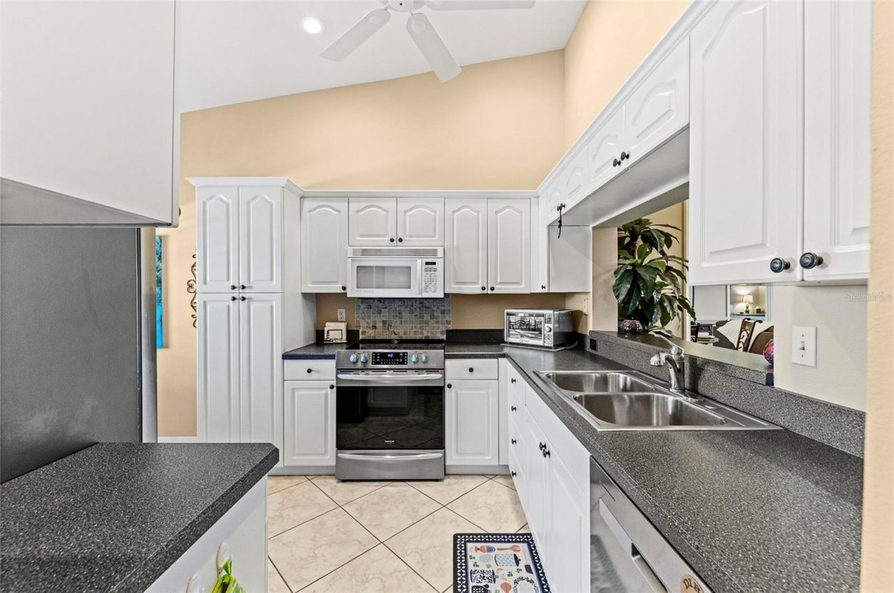 9610 Club South Circle , Unit 4306, Sarasota, FL 34238 Photo