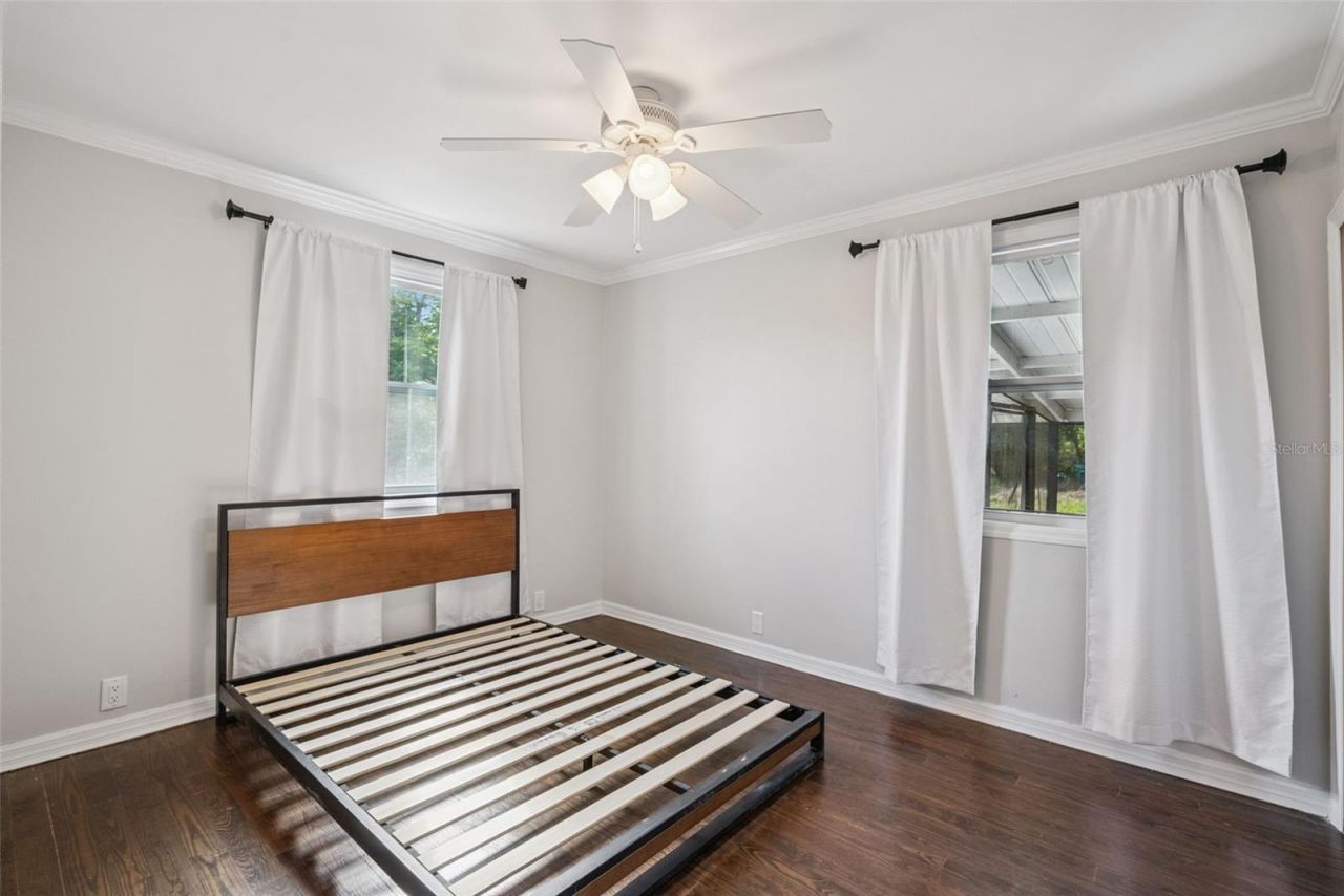 334 W Howry Avenue , Deland, FL 32720 Photo