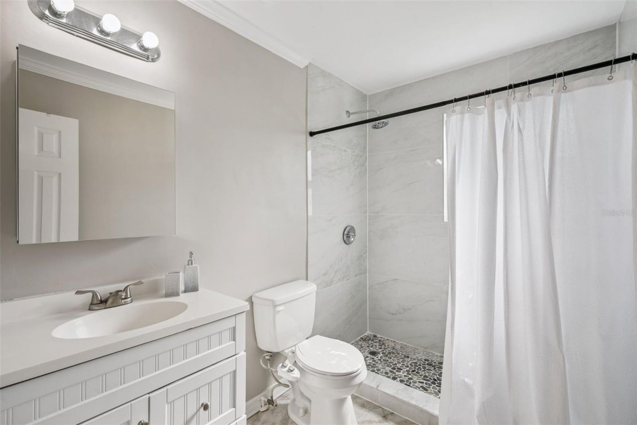 334 W Howry Avenue , Deland, FL 32720 Photo