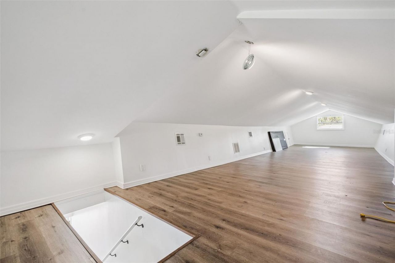 334 W Howry Avenue , Deland, FL 32720 Photo