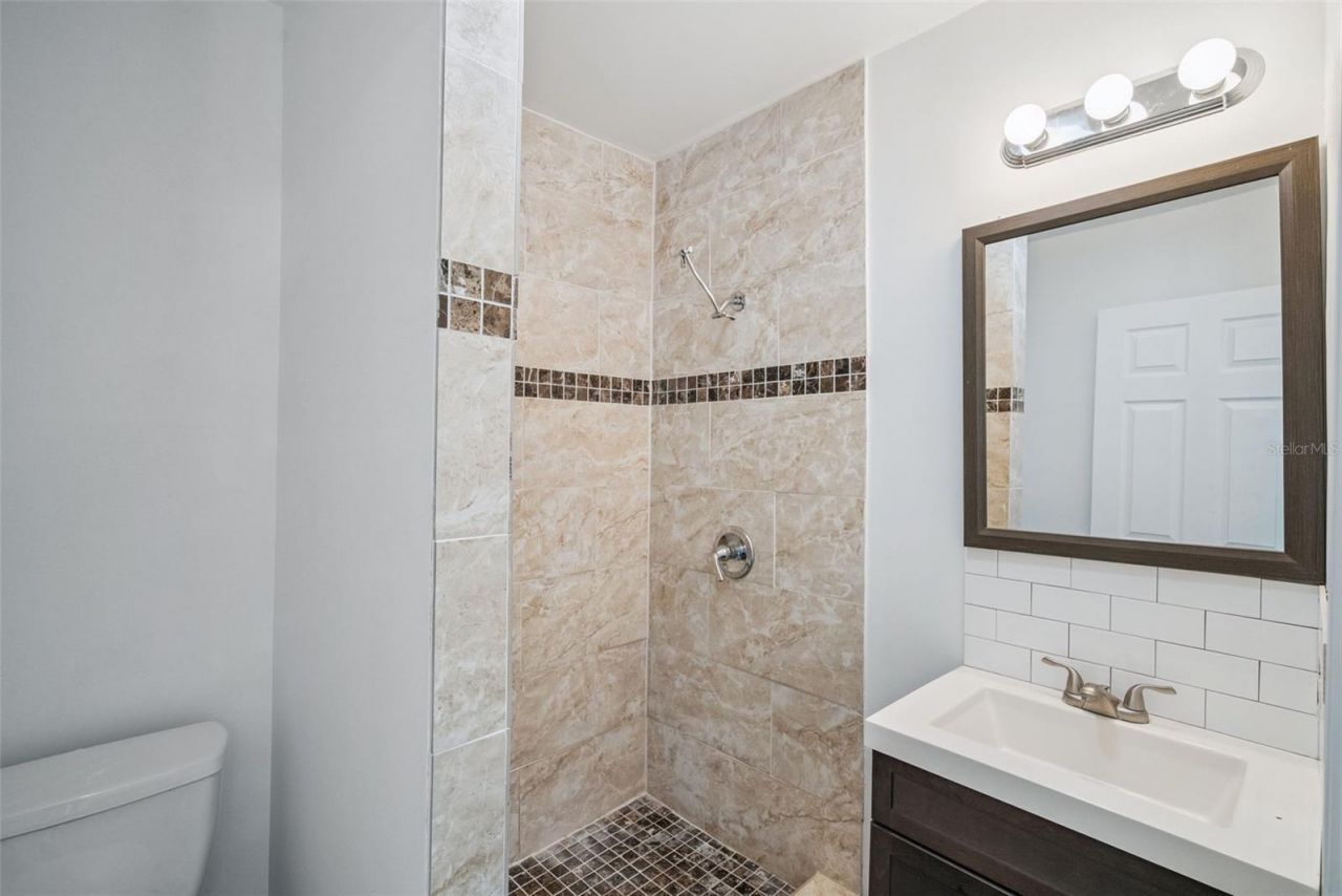 334 W Howry Avenue , Deland, FL 32720 Photo