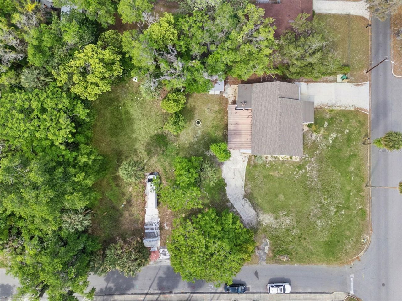 334 W Howry Avenue , Deland, FL 32720 Photo