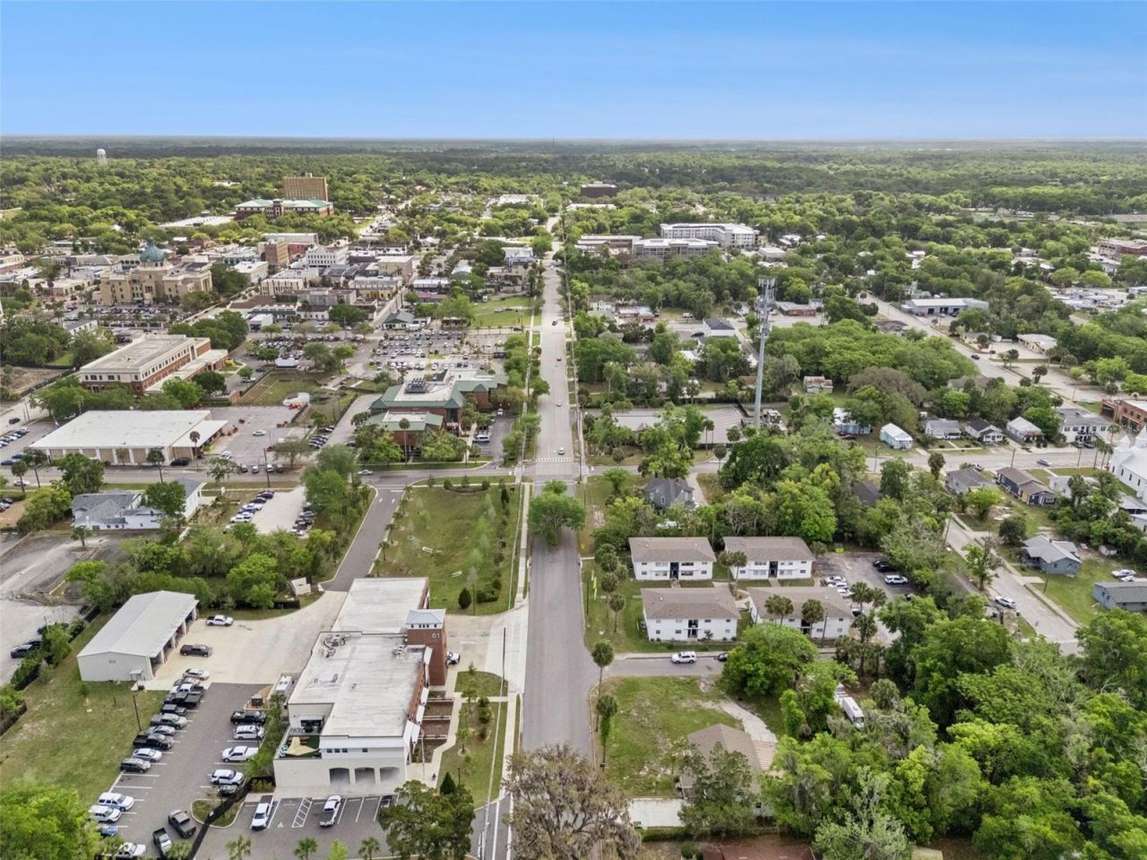 334 W Howry Avenue , Deland, FL 32720 Photo