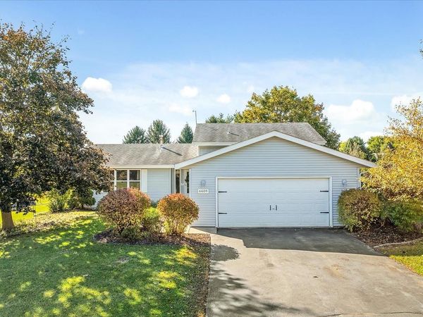 6609 Sawmill Drive, ROSCOE, IL 61073