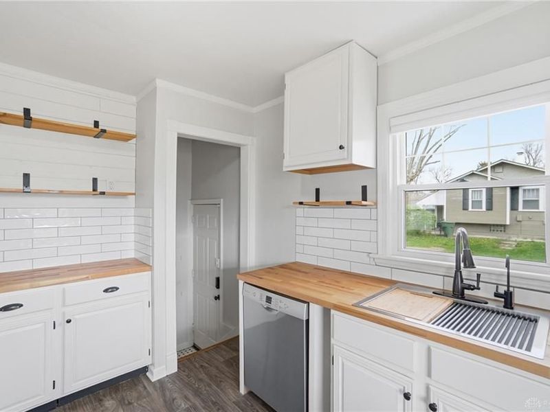 2901 Lansing Drive, Dayton, OH 45420 Photo 11