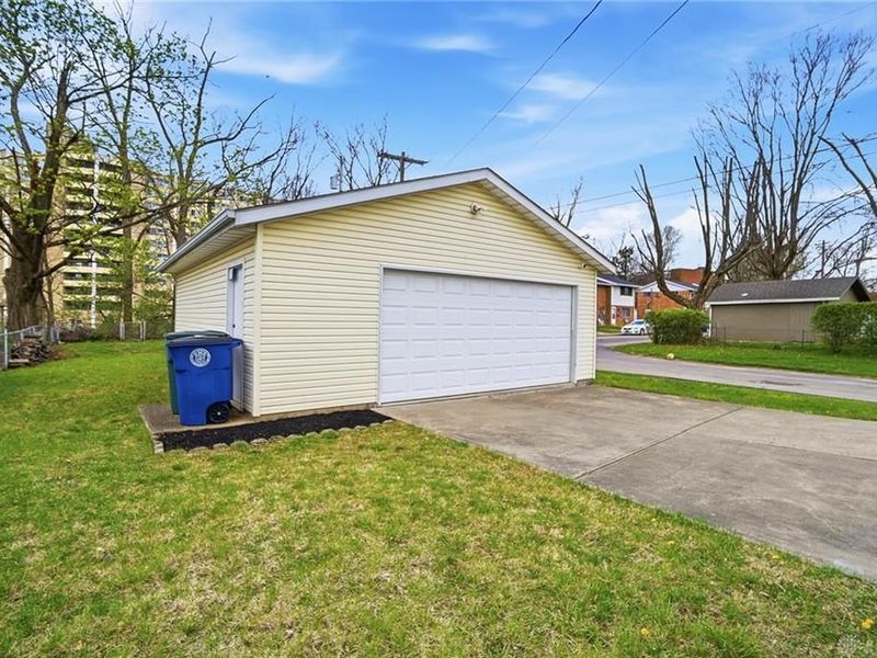 2901 Lansing Drive, Dayton, OH 45420 Photo 29