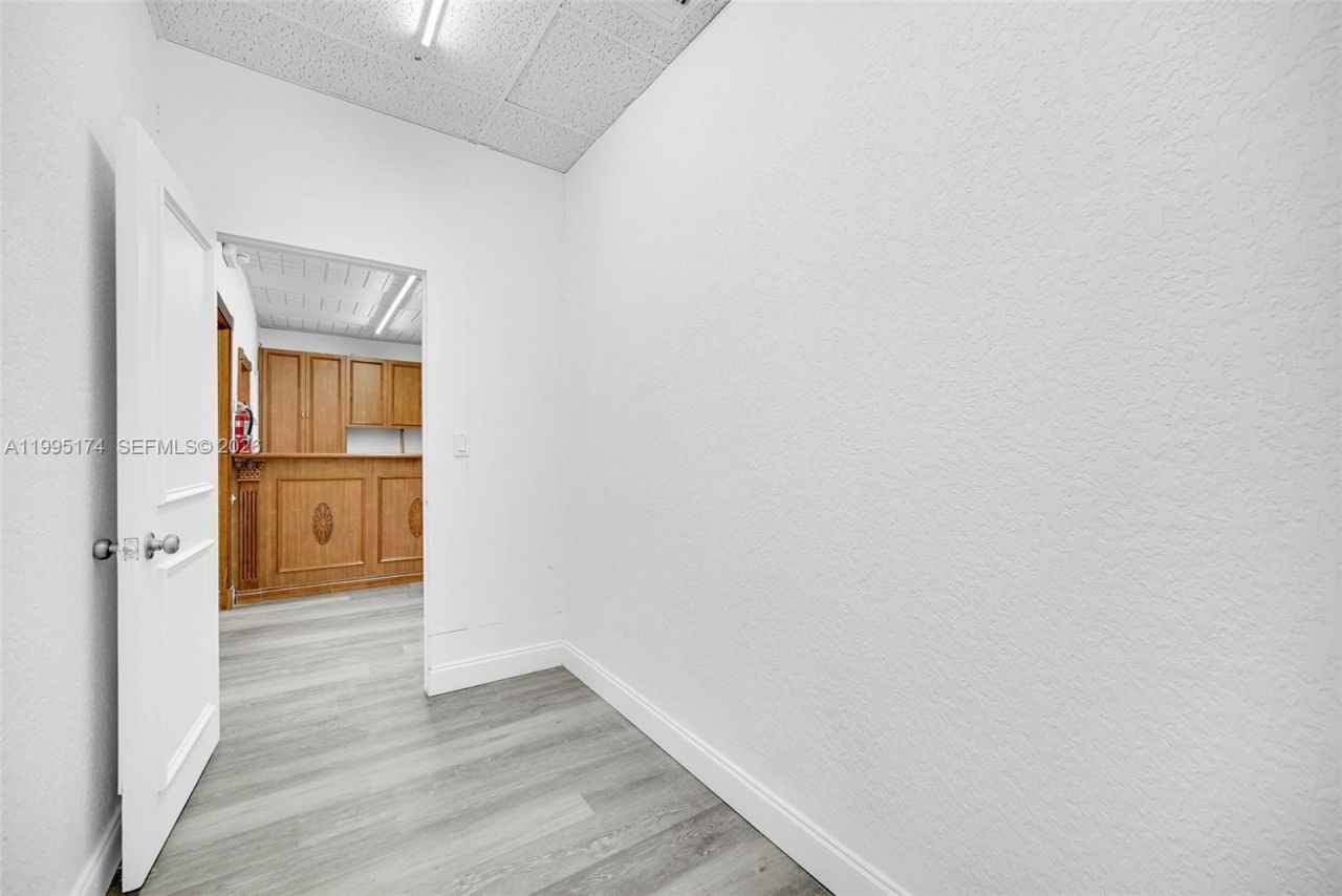 3801 N University Dr, Unit 501, Sunrise, FL 33351 Photo