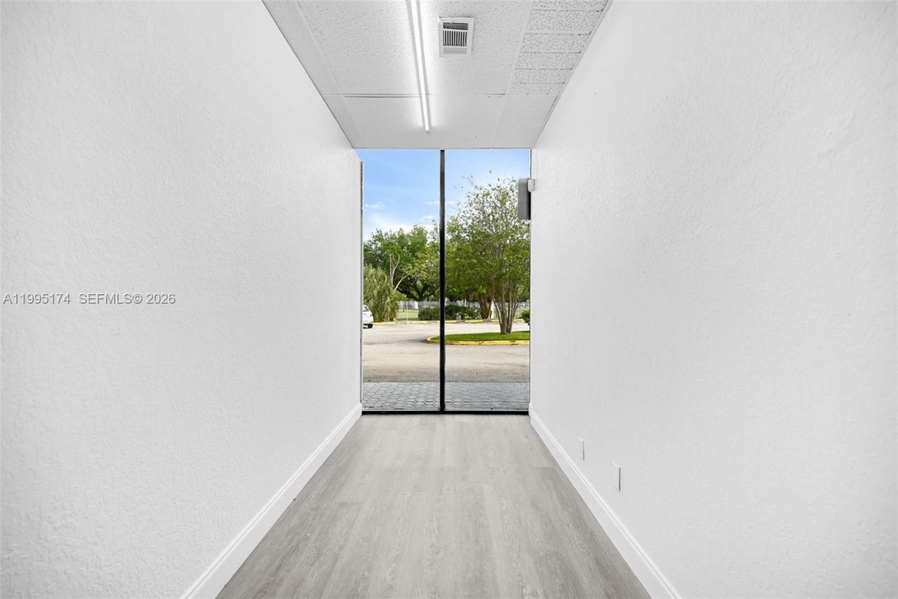 3801 N University Dr, Unit 501, Sunrise, FL 33351 Photo