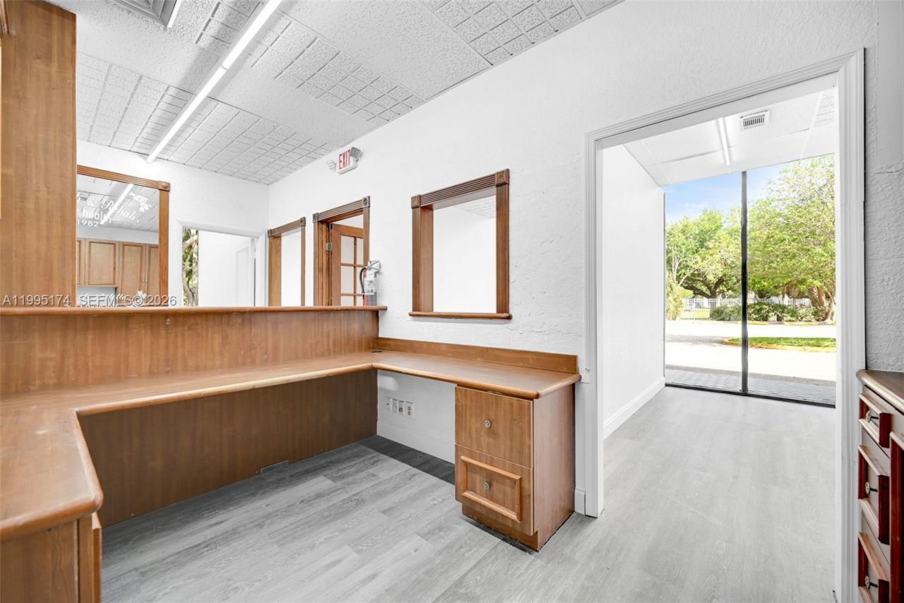 3801 N University Dr, Unit 501, Sunrise, FL 33351 Photo