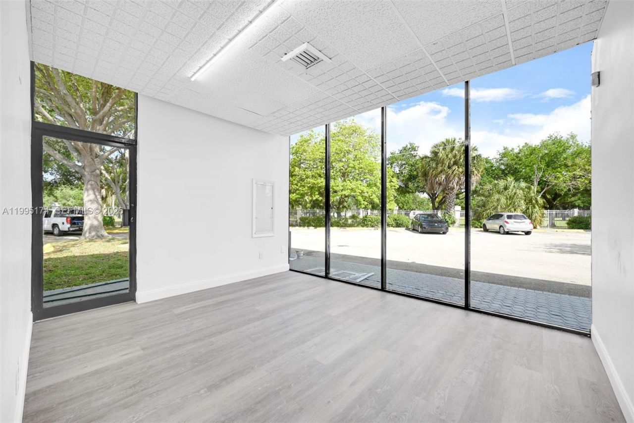 3801 N University Dr, Unit 501, Sunrise, FL 33351 Photo