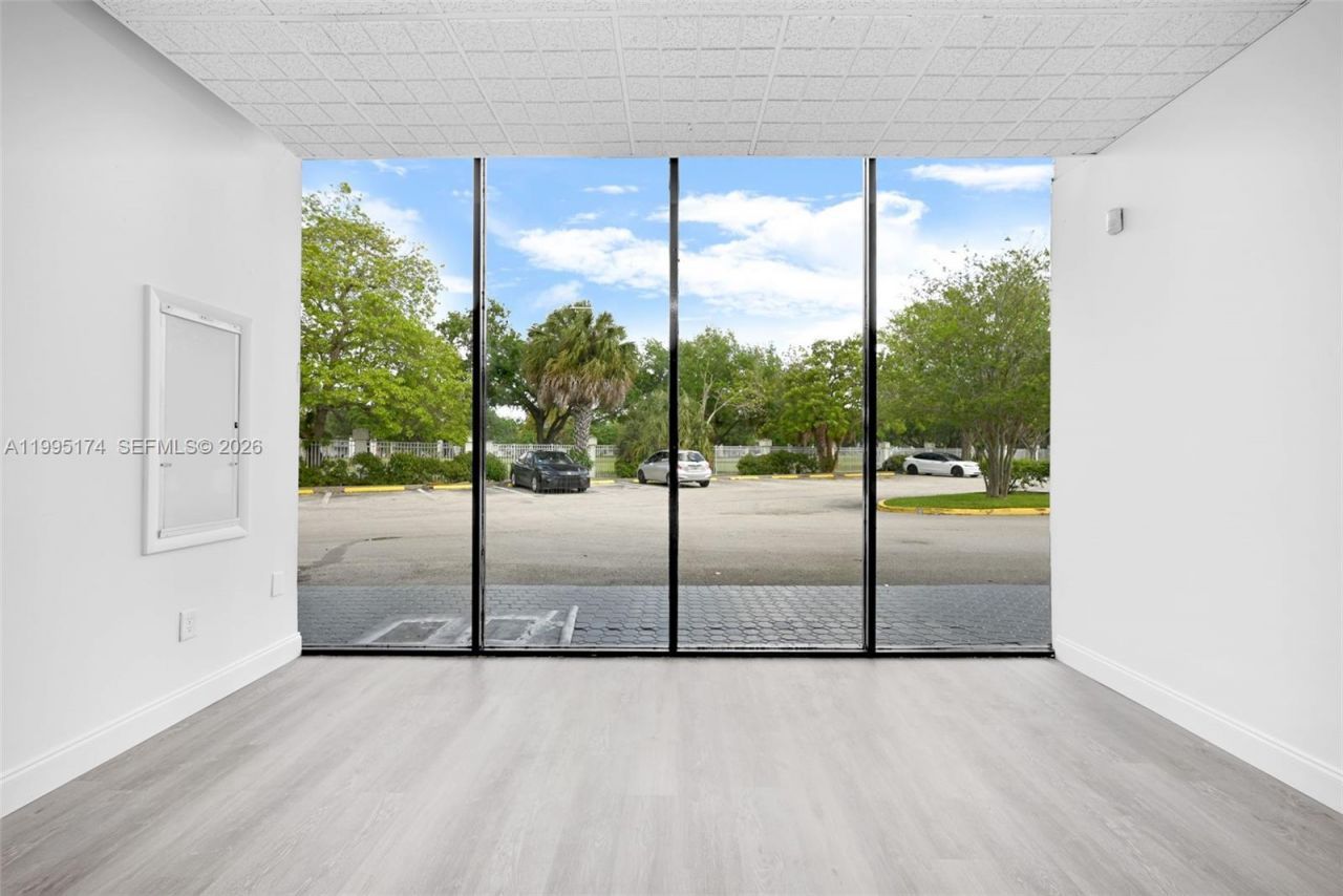 3801 N University Dr, Unit 501, Sunrise, FL 33351 Photo