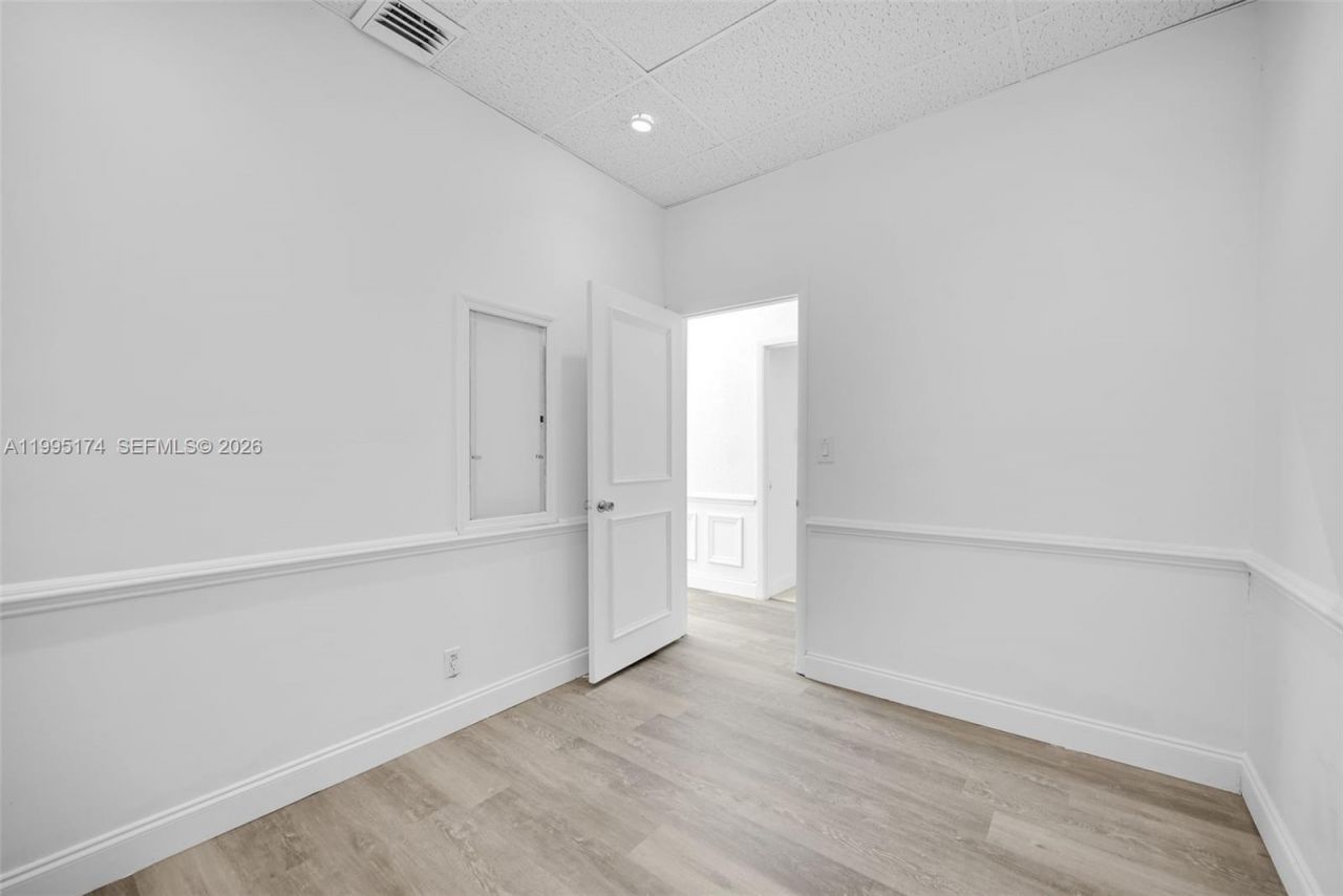 3801 N University Dr, Unit 501, Sunrise, FL 33351 Photo