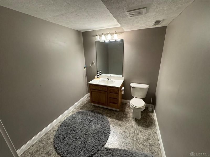 930 Oak Hill Court, Troy, OH 45373 Photo 22