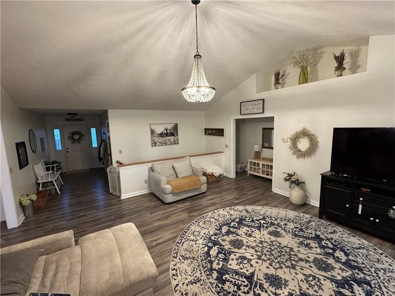 930 Oak Hill Court, Troy, OH 45373 Photo 5