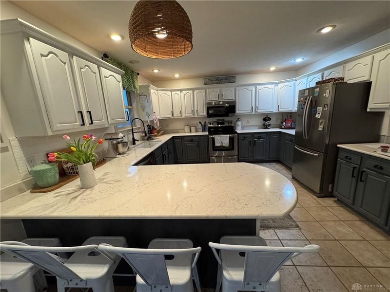 930 Oak Hill Court, Troy, OH 45373 Photo 8