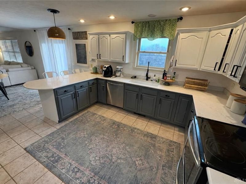 930 Oak Hill Court, Troy, OH 45373 Photo 9