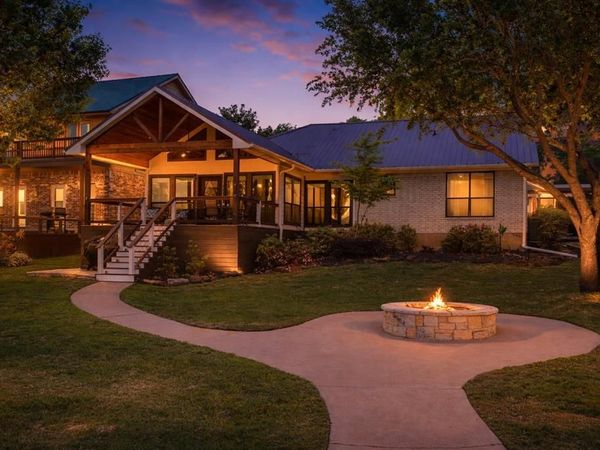 313 Lake Front Drive, Mabank, TX 75156