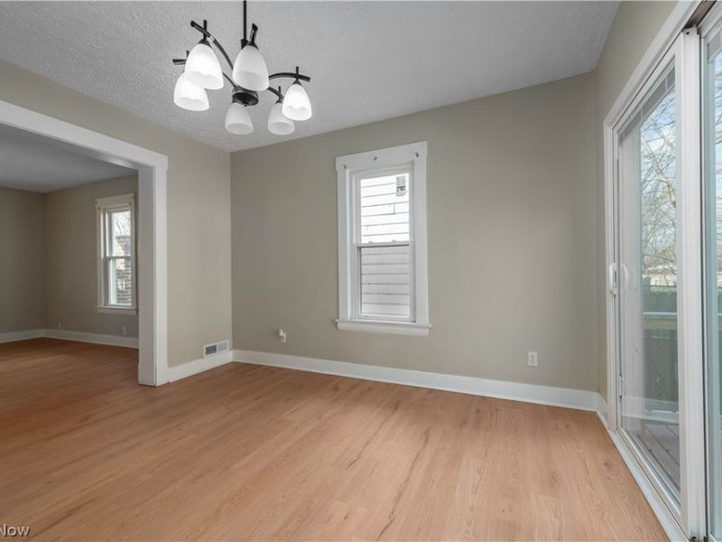 828 W 11th Street, Lorain, OH 44052 Photo 12